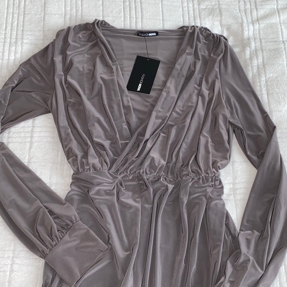 New olive/grey dress 🤍 - Picture 3 of 5